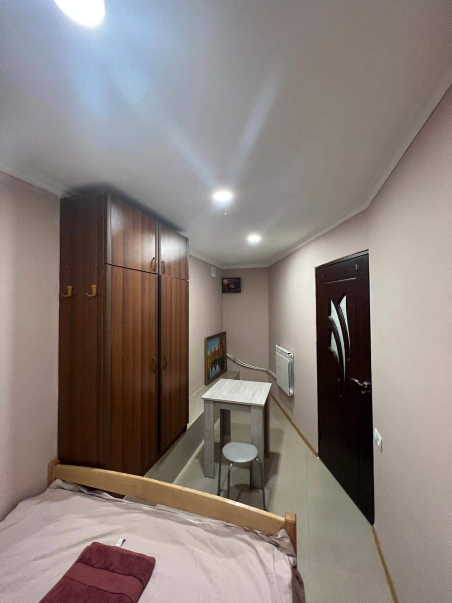 Guest House Northern Avenue エレバン エクステリア 写真