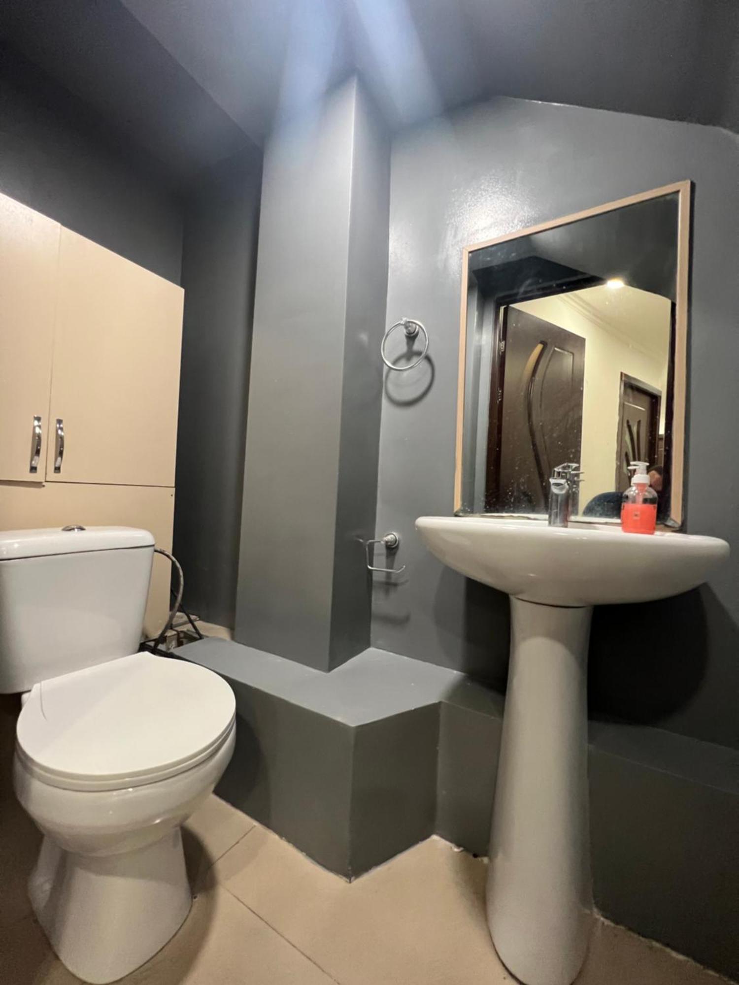Guest House Northern Avenue エレバン エクステリア 写真