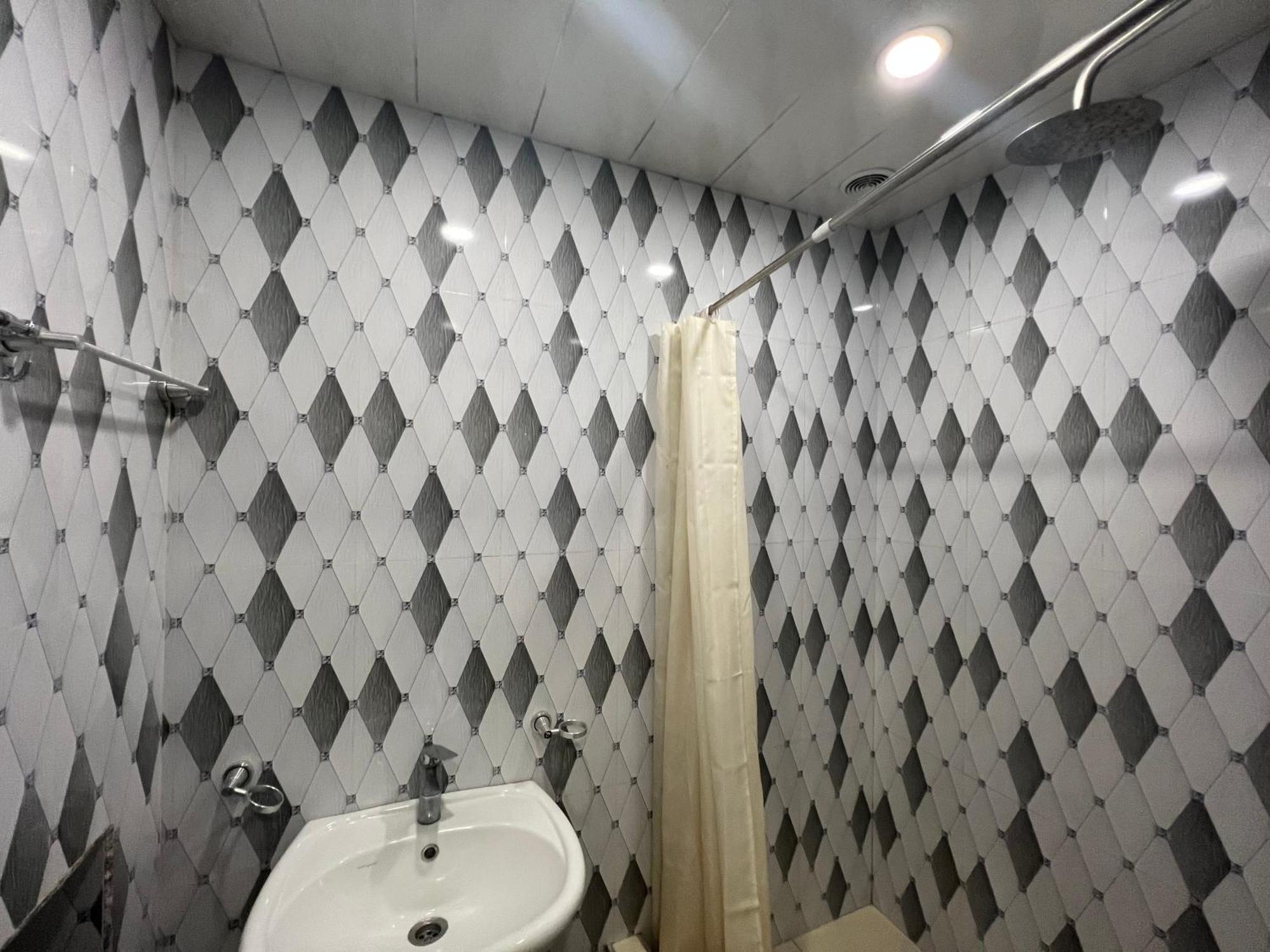 Guest House Northern Avenue エレバン エクステリア 写真
