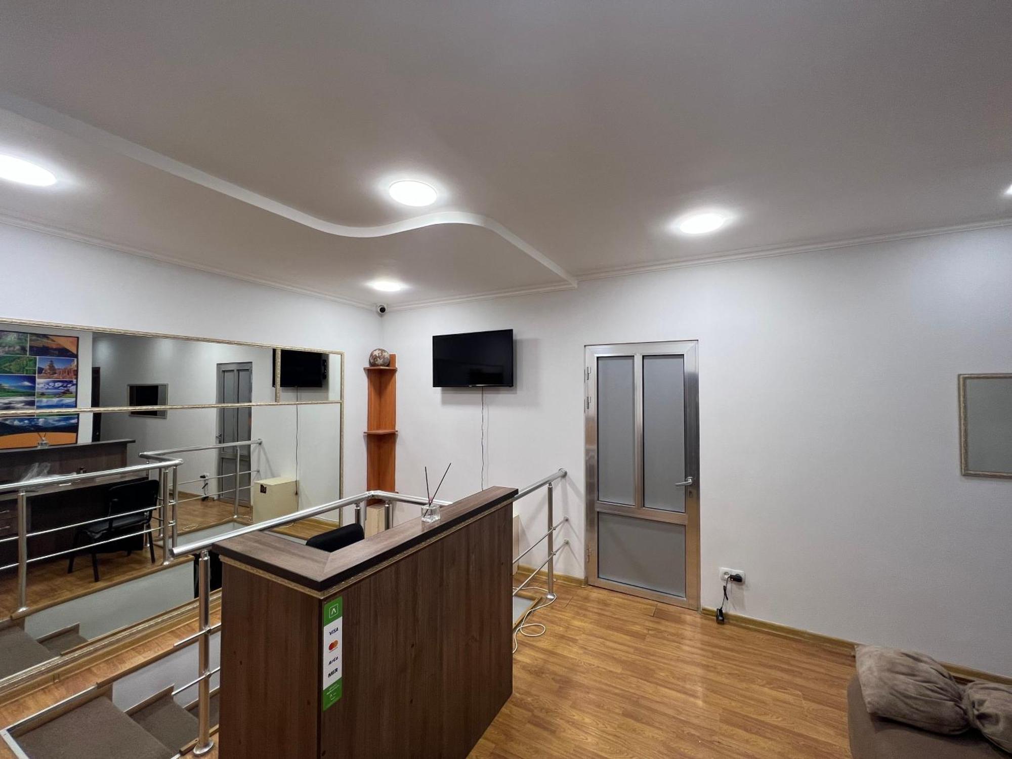 Guest House Northern Avenue エレバン エクステリア 写真