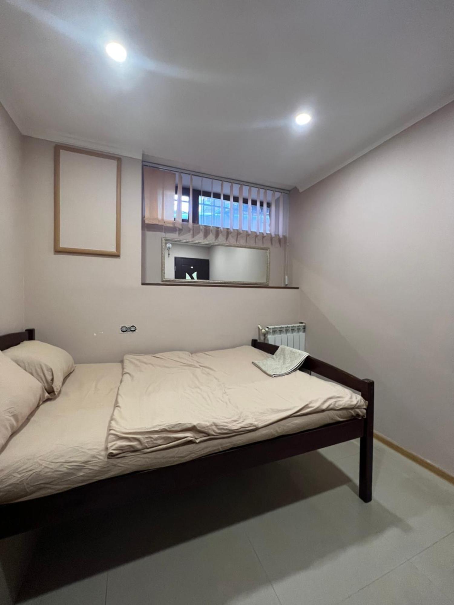 Guest House Northern Avenue エレバン エクステリア 写真